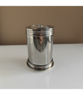 Verre 26 cl compact : diamètre 6.1 cm, hauteur 9.4 cm, usage quotidien.